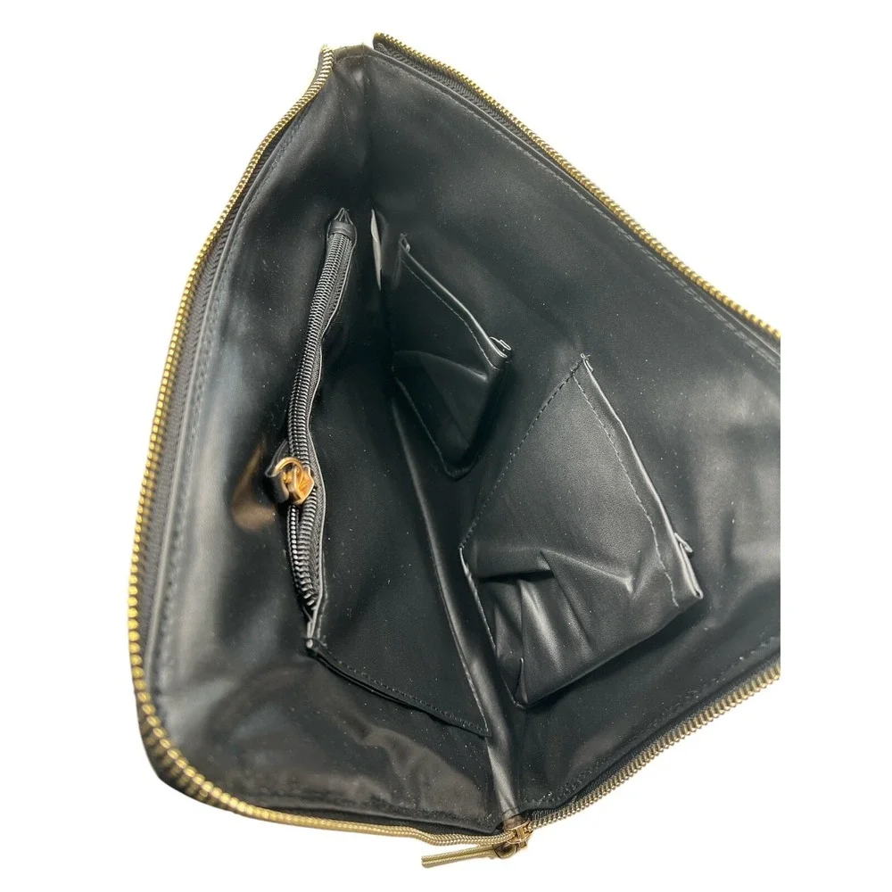 Scout Zip File Tech Case‎ NWT Silver/Gold